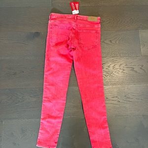 H and M red ladies stretch denim jeans sz 6 NWT
